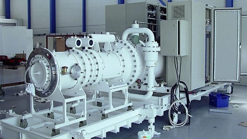 Pulsed power generator to drive microwave source